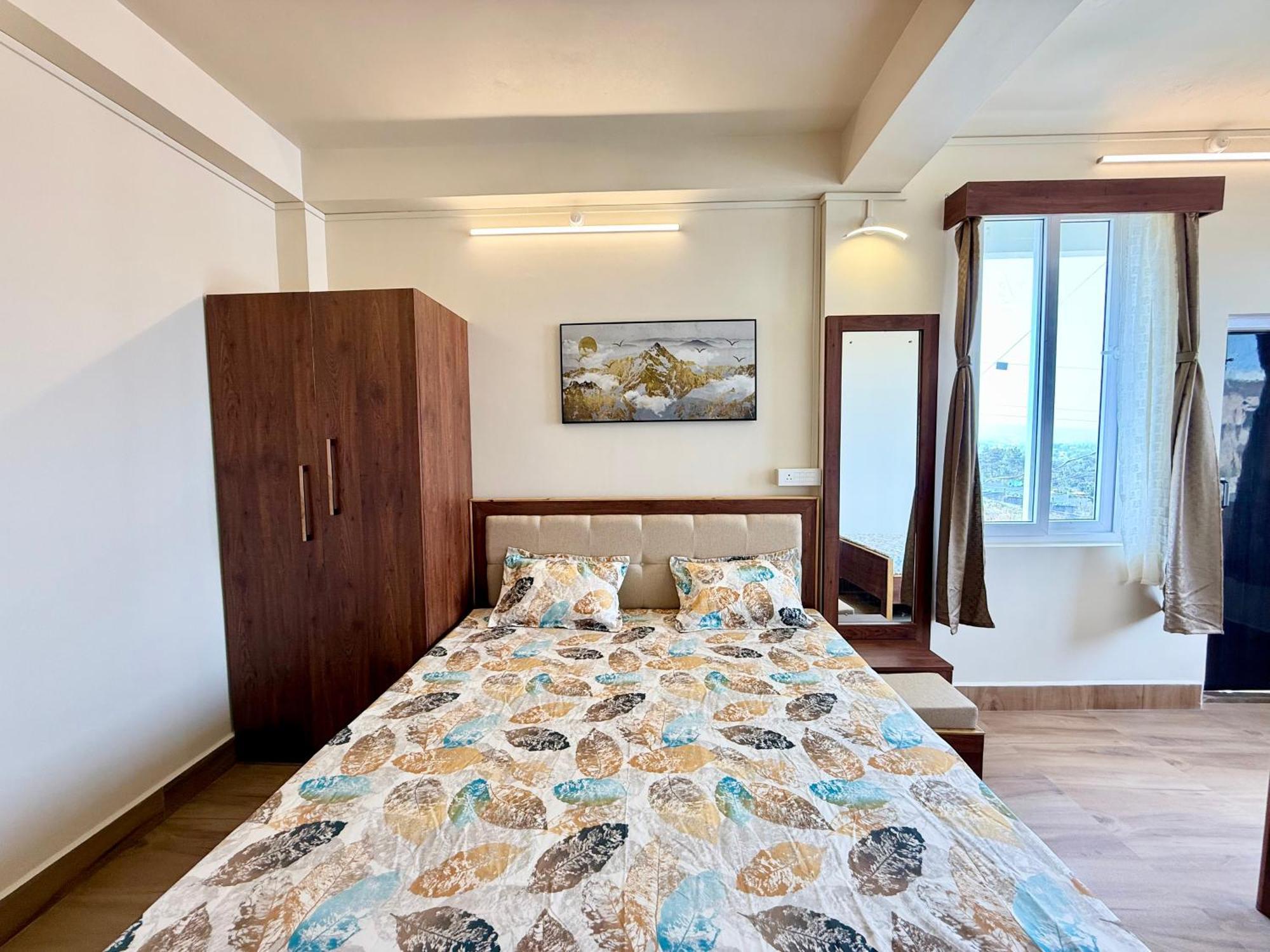 Yepplo Holiday Home - Complimentary Breakfast - 24 Hrs Caretaker & Power Backup Шиллонг Екстер'єр фото