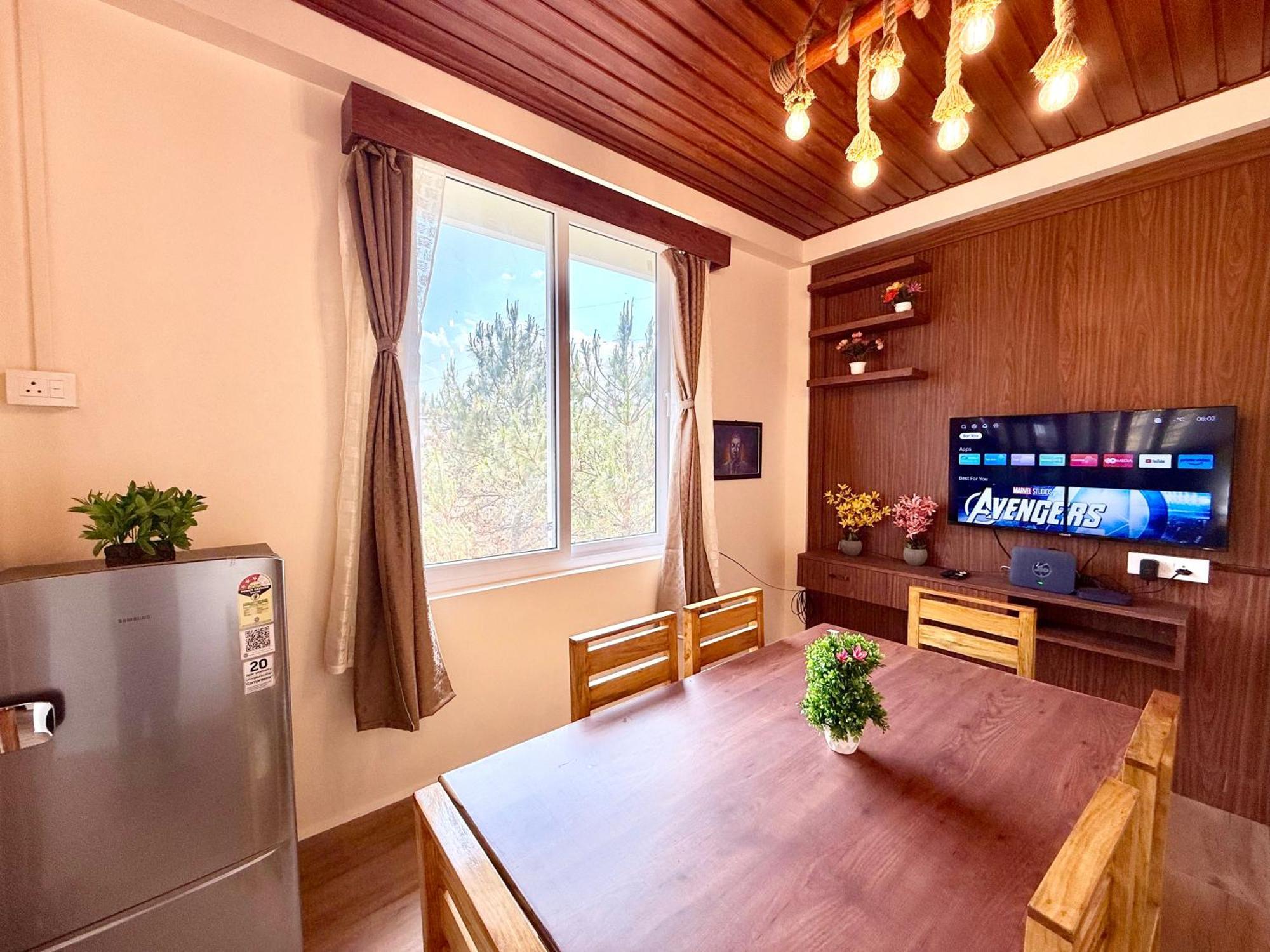 Yepplo Holiday Home - Complimentary Breakfast - 24 Hrs Caretaker & Power Backup Шиллонг Екстер'єр фото