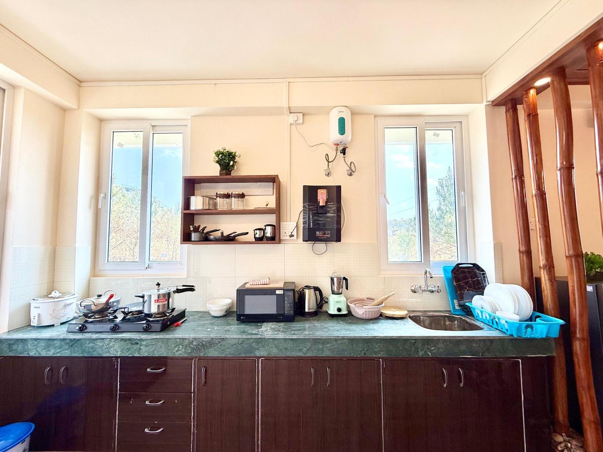 Yepplo Holiday Home - Complimentary Breakfast - 24 Hrs Caretaker & Power Backup Шиллонг Екстер'єр фото