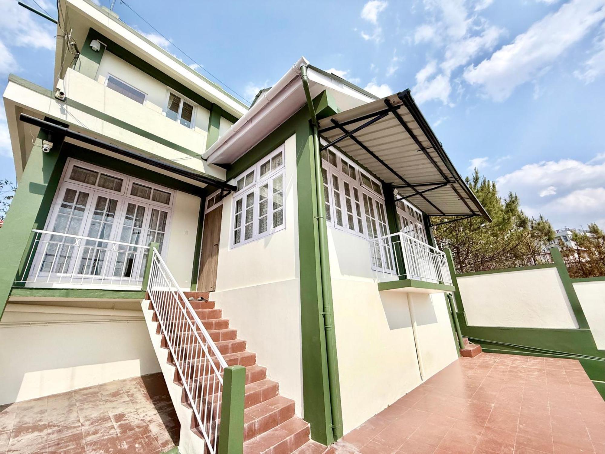 Yepplo Holiday Home - Complimentary Breakfast - 24 Hrs Caretaker & Power Backup Шиллонг Екстер'єр фото